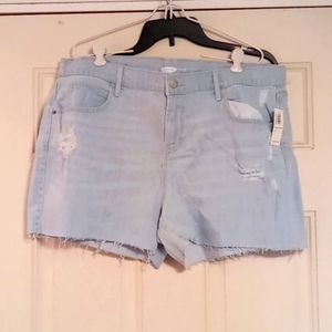 Old Navy, denim shorts, sz 16 boyfriend cut. Very cute
